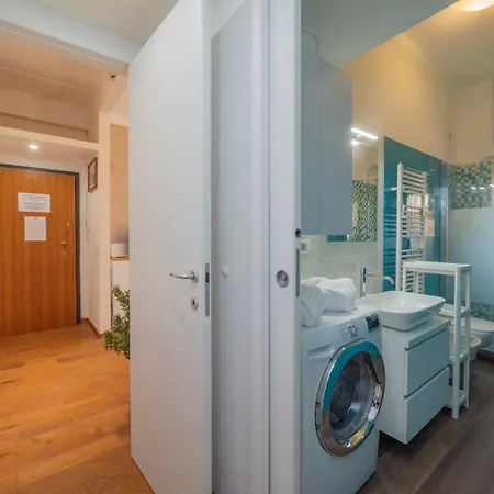 I Host - Sebino 4 밀라노