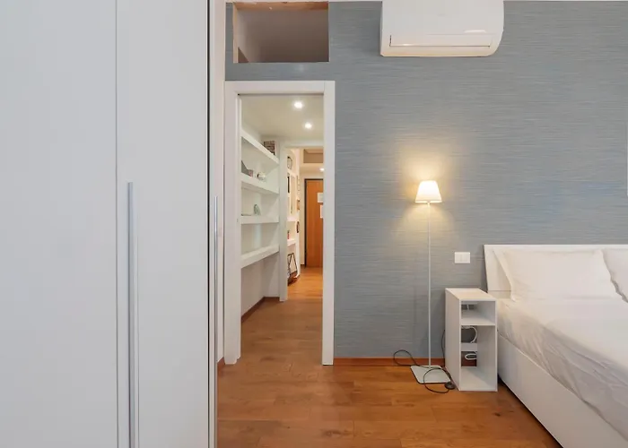I Host - Sebino 4 * Milan